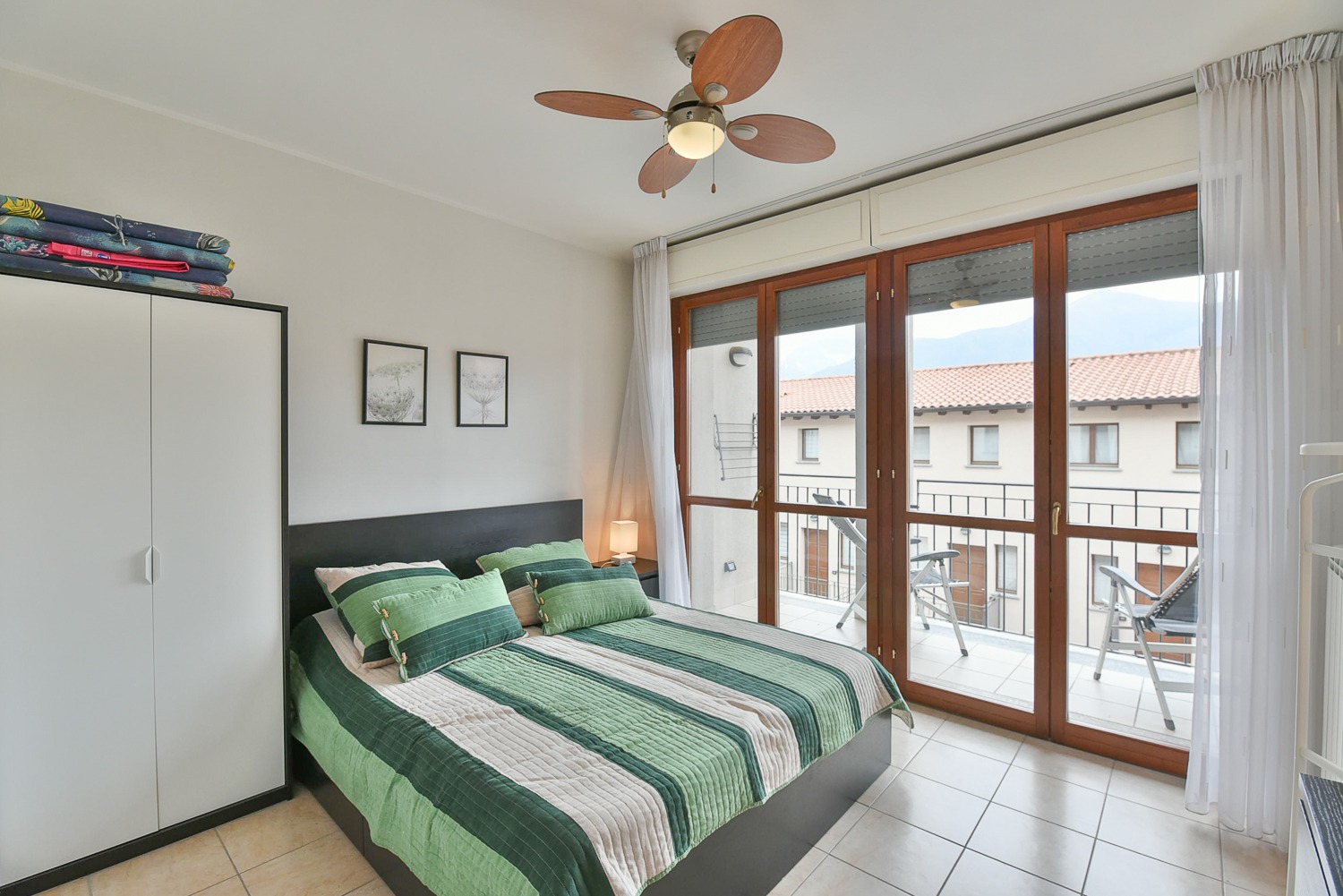 Comomeer vakantiehuis - slaapkamer tweepersoonsbed