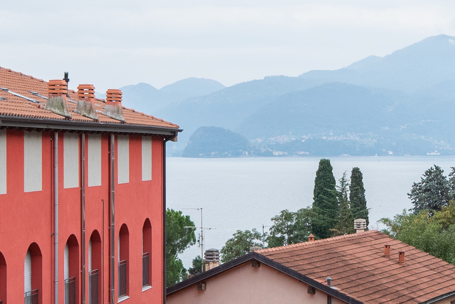 Comomeer vakantiehuis - Residentie Villaggio Lago di Como - zicht vanaf het balkon