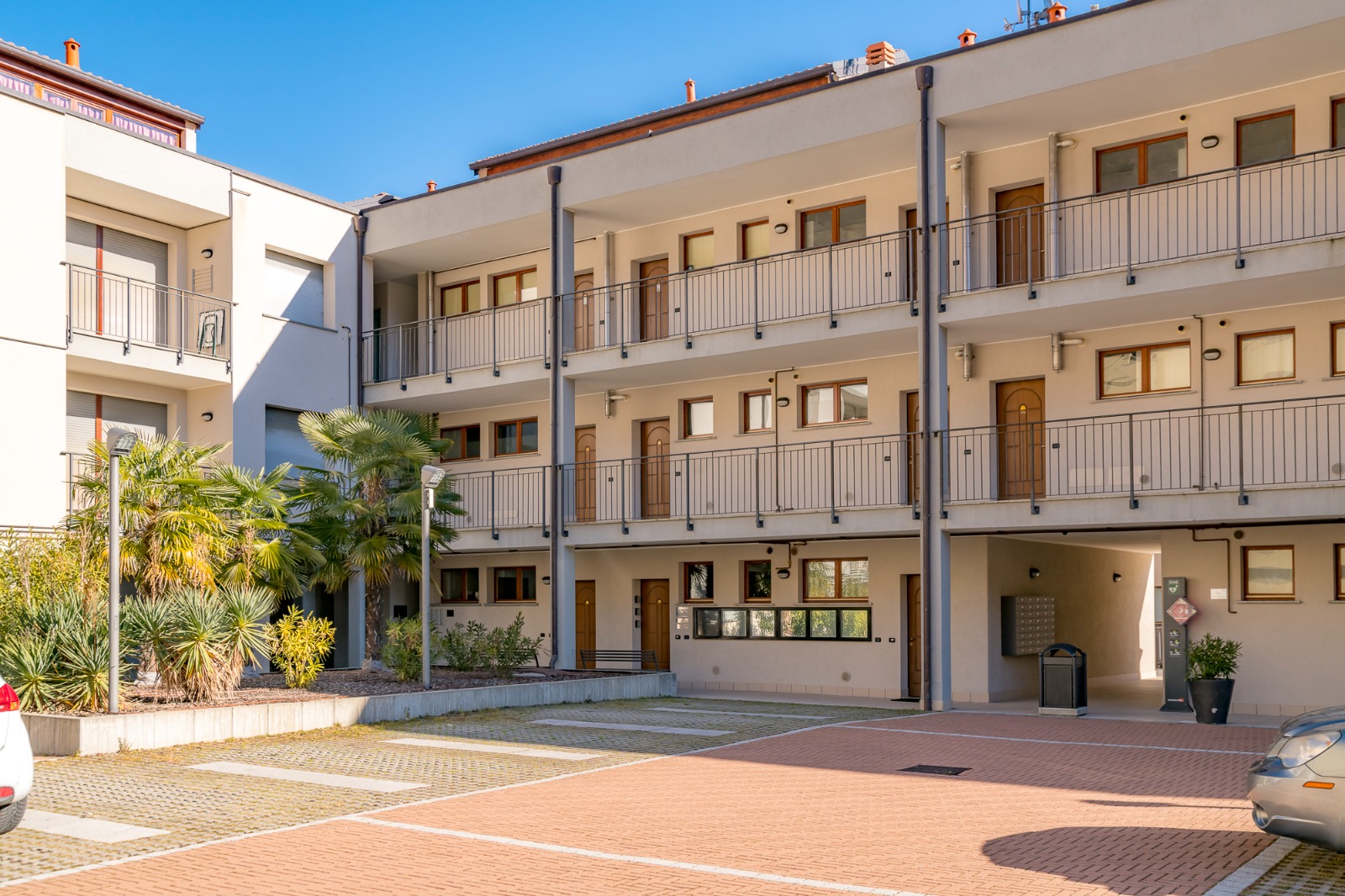 Comomeer vakantiehuis - Residentie Villaggio Lago di Como - parkeerplek